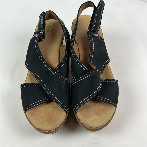 EUC CLARKS Aisley Tulip Wedge Sandal in Black 9.5 - Picture 3 of 10